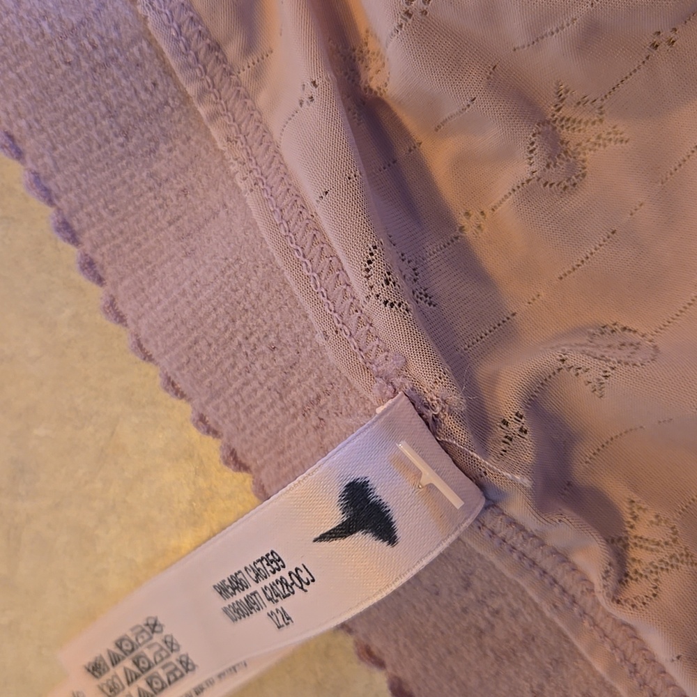Victoria's Secret Pink and Gray/Green Thongs Set Of 2 - Picture 5 of 8